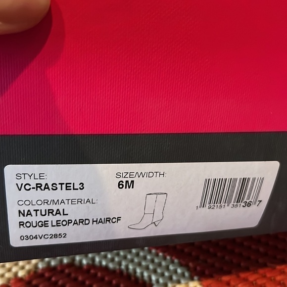 Leopard print sassy sexy kitten heel mid calf boots size 6 NEW Vince Camuto - Picture 4 of 7